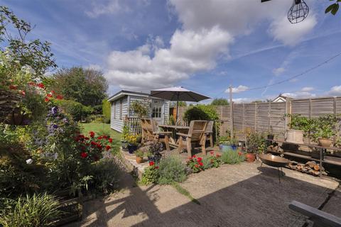 3 bedroom semi-detached house for sale, Pound Road, East Peckham