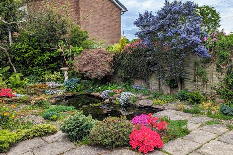 3 bedroom semi-detached house for sale, Langdale Road, Leyland PR25