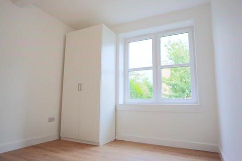 2 bedroom flat to rent, Clearburn Crescent, Prestonfield, Edinburgh, EH16