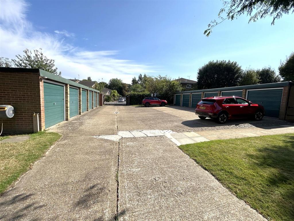 GARAGE, COMMUNAL GROUNDS &amp; PARKING