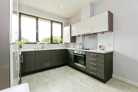 2 bedroom apartment for sale, Kingswood Court, Hockley Heath, Solihull