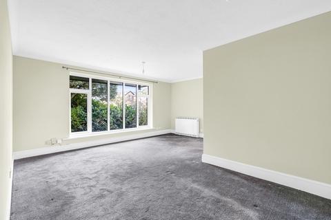 2 bedroom apartment for sale, Lygean Avenue, Ware SG12