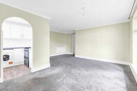 2 bedroom apartment for sale, Lygean Avenue, Ware SG12