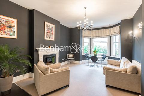 2 bedroom apartment to rent, Ornan Road, Belsize Park NW3