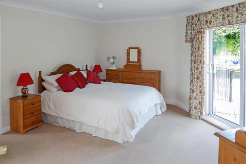 undefined, Holly Drive, Littlehampton BN17