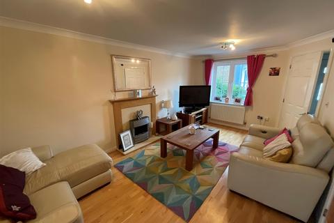 3 bedroom terraced house for sale, Roundhouse Crescent, Peacehaven, East Sussex