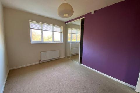 2 bedroom terraced house for sale, 10 Challenger Close,