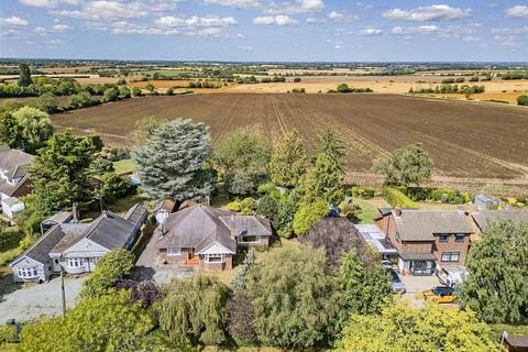 2 bedroom detached bungalow for sale, Loves Green, Highwood