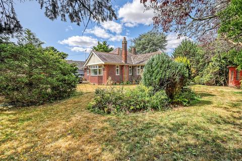 2 bedroom detached bungalow for sale, Loves Green, Highwood