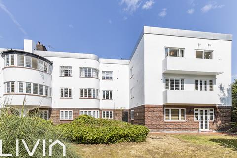 3 bedroom flat for sale, Crystal Palace SE19