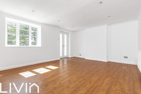 3 bedroom flat for sale, Crystal Palace SE19