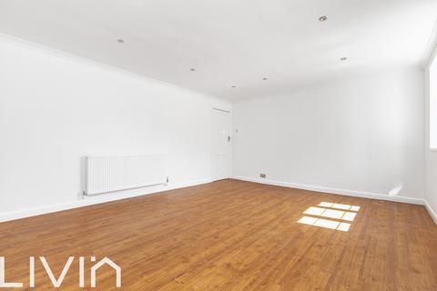 3 bedroom flat for sale, Crystal Palace SE19