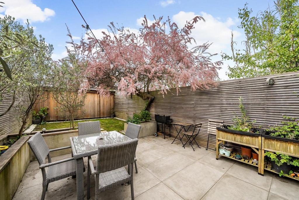 Russell Road, Wimbledon 4 bed terraced house for sale £1,250,000