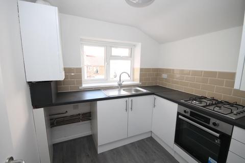 2 bedroom flat to rent, High Street Willington