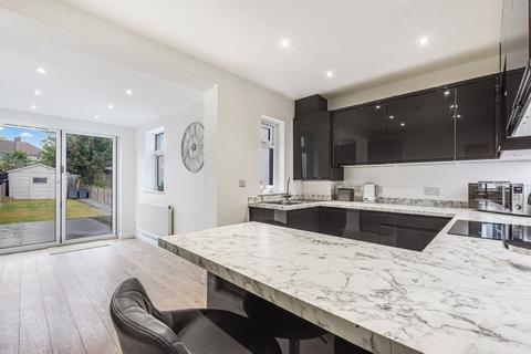 79 Beverley Avenue, Sidcup, DA15 8HF