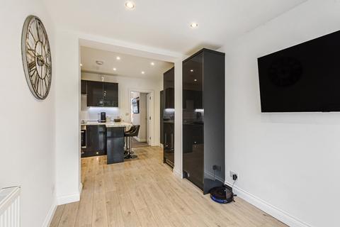 79 Beverley Avenue, Sidcup, DA15 8HF
