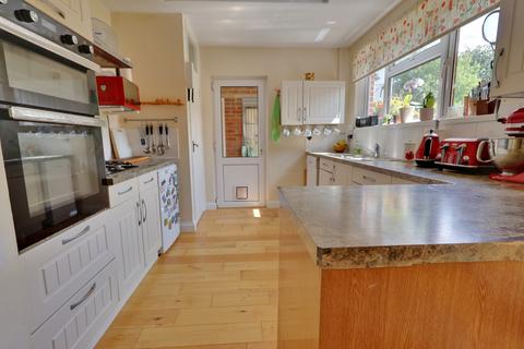 15 Atheling Road, Hythe, Southampton, SO45 6BS