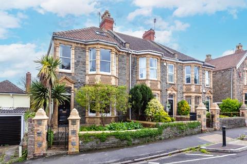 3 bedroom terraced house to rent, Old Barrow Hill, Bristol BS11