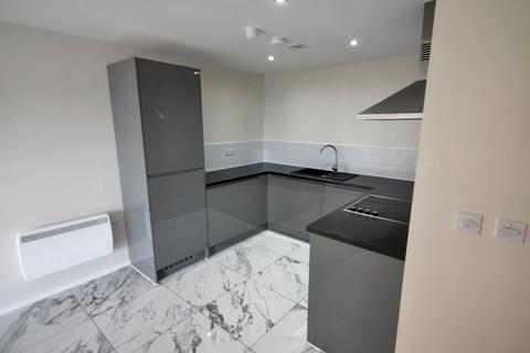 2 bedroom apartment to rent, The Decks, Runcorn, WA7 1GH