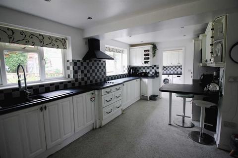 2 Dart, Hockley, Tamworth, B77 5QD