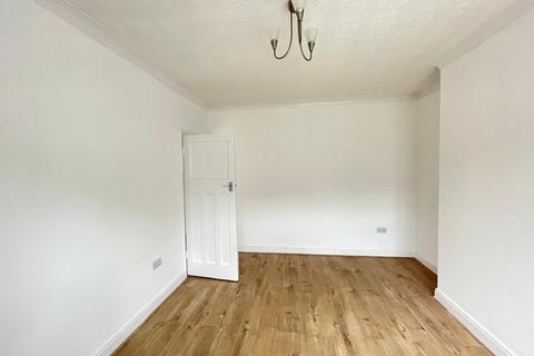 2 bedroom maisonette for sale, Ashbourne Avenue, Harrow HA2