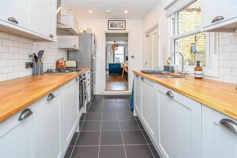 3 bedroom terraced house for sale, Exeter Road, Newmarket CB8