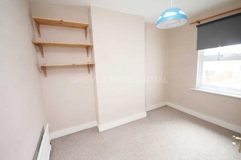 51 George Road, New Malden, KT3 6BT