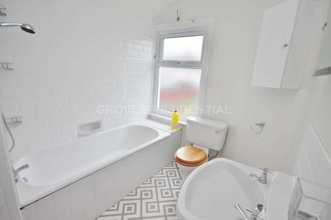 51 George Road, New Malden, KT3 6BT