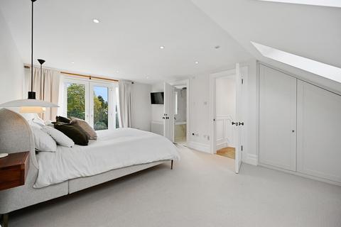 29 Mount Park, Carshalton, SM5 4PR