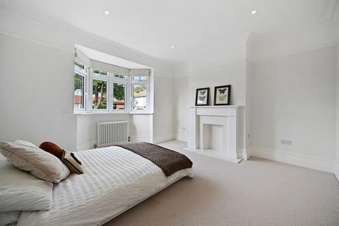 29 Mount Park, Carshalton, SM5 4PR