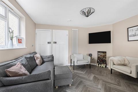 111 Brampton Road, Cambridge, CB1 3HJ
