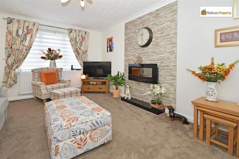 19 Chervil Close, Stoke-on-trent, ST3 7YD