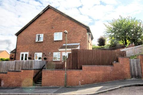 1 Bilsington Close, Chatham, ME5 7NE