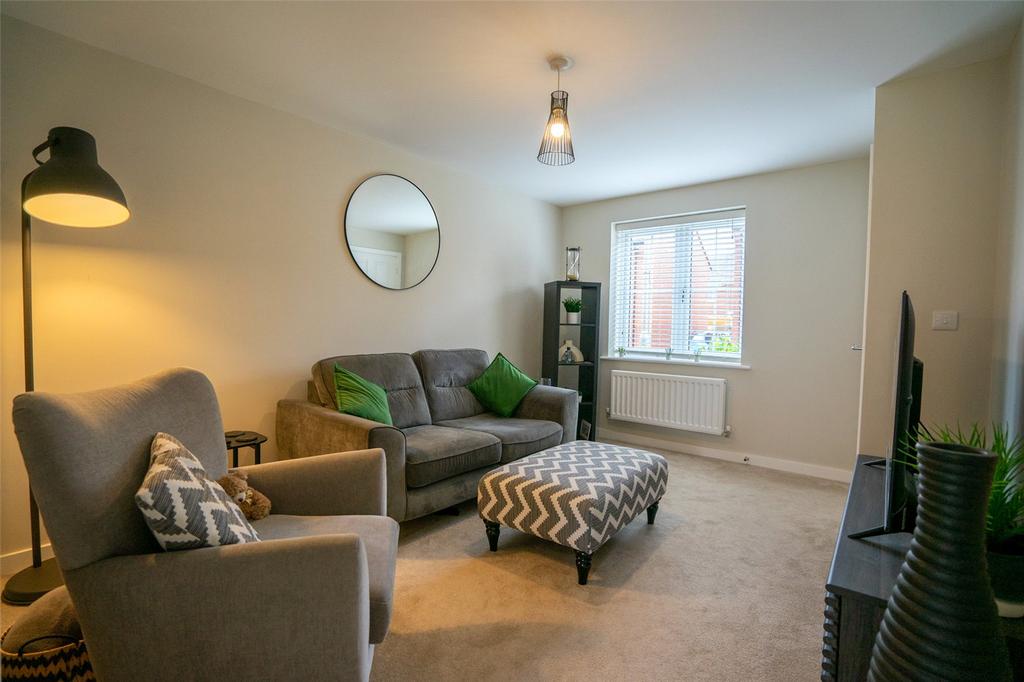 Haines Drive, Leicestershire LE12 2 bed semidetached house for sale