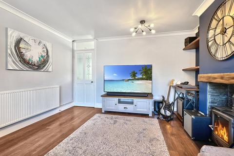 30 Elm Walk, Rayne, Braintree, CM77 6ES