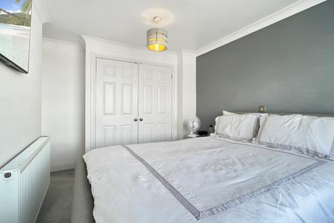 30 Elm Walk, Rayne, Braintree, CM77 6ES
