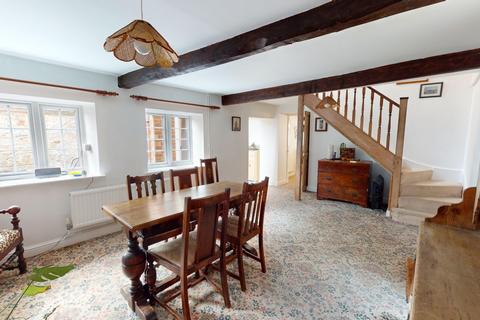 3 bedroom cottage for sale, High Street, Great Doddington, NN29 7TQ