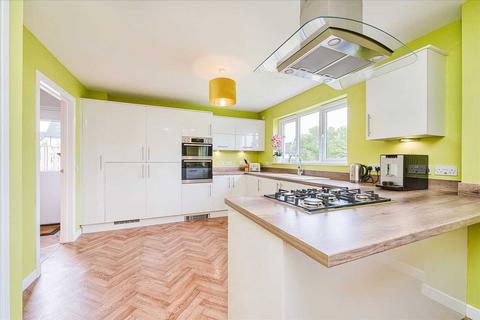 4 bedroom detached house for sale, Threipmuir Walk, Murieston, Livingston