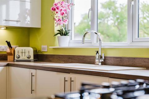 4 bedroom detached house for sale, Threipmuir Walk, Murieston, Livingston