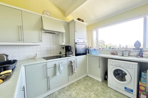 2 bedroom flat for sale, Lansdown, Woodwater Lane, EX2