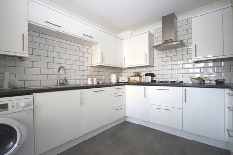 58 Alexander Chase, Ely, CB6 3SW