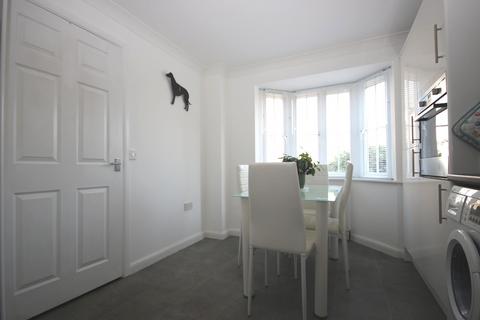 58 Alexander Chase, Ely, CB6 3SW