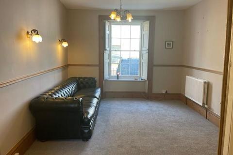 5 bedroom terraced house to rent, Castle Terrace, Haverfordwest