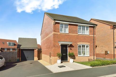 3 bedroom detached house for sale, De Leeth Road, Bishops Tachbrook, Leamington Spa