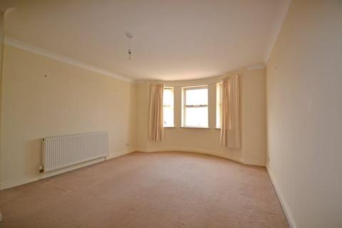 1 bedroom flat to rent, Walton Lodge, 48 Westhill Road, Ryde