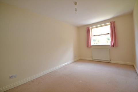 1 bedroom flat to rent, Walton Lodge, 48 Westhill Road, Ryde