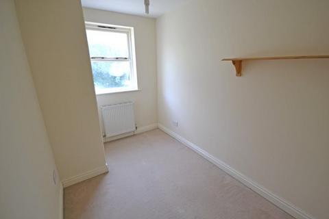 1 bedroom flat to rent, Walton Lodge, 48 Westhill Road, Ryde