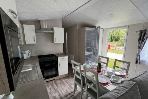 2 bedroom park home for sale, Waveney Valley Holiday Park, , Rushall IP21