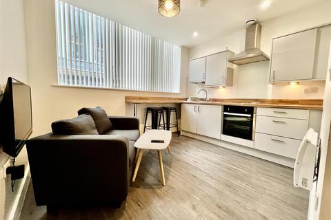 1 bedroom apartment to rent, Wellington Road South, Stockport SK4