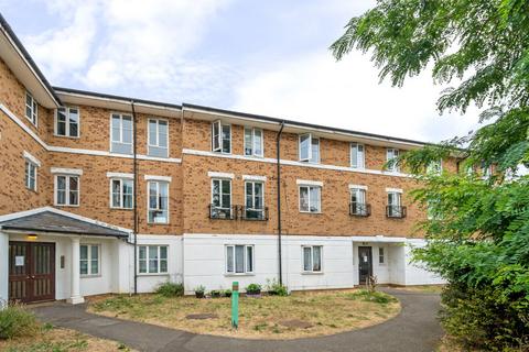 1 bedroom apartment for sale, Forsythia Close, Ilford